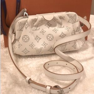 💯% Authentic Louis Vuitton Scala Mini Pouch/Crossbody✨